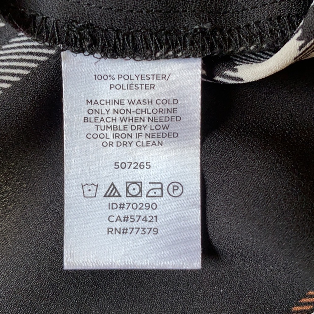 AT blouse. - Picture 6 of 6